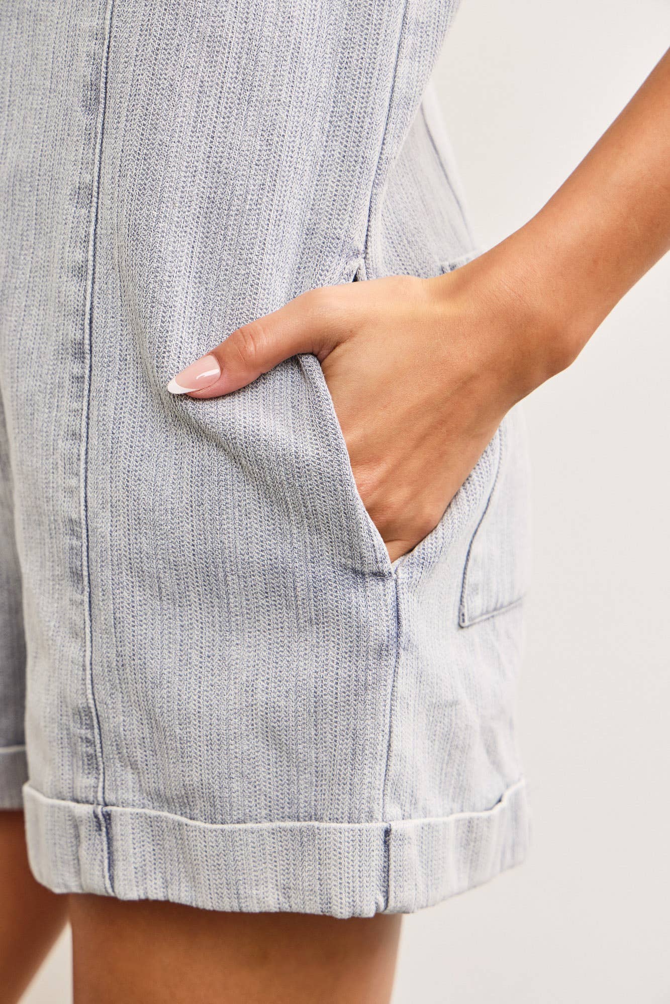 BUTTON CLOSURE V NECK SLEEVELESS ROMPER
