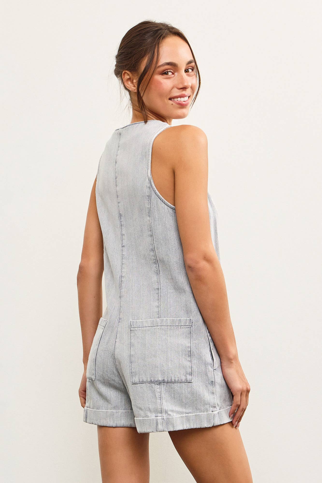 BUTTON CLOSURE V NECK SLEEVELESS ROMPER