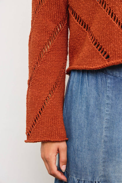 DISTRESSED CUT-OFF KNIT TOP