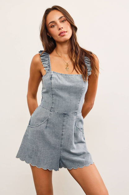 SCALLOP EDGE RUFFLE STRAP DENIM ROMPER