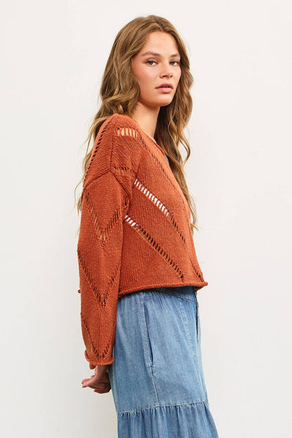 DISTRESSED CUT-OFF KNIT TOP