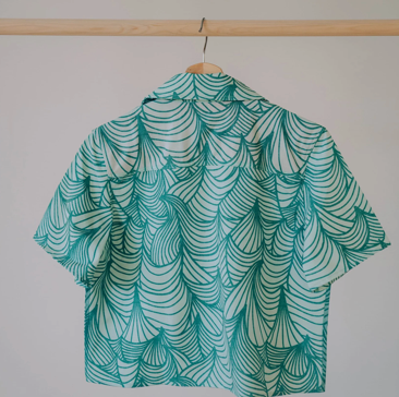 Siren Cropped UPF50+ Boardshirt- Waves Seafood