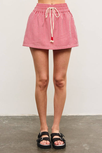 WIDE WAIST BAND WITH DRAWSTRING SKORT